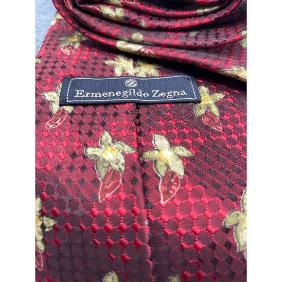 Ermenegildo Zegna Red and Yellow Petals Necktie Vintage Formal Menswear Silk Tie - Picture 2 of 6